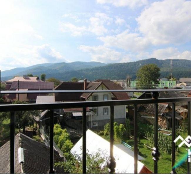 Гірка Hotel Сколе Екстериор снимка
