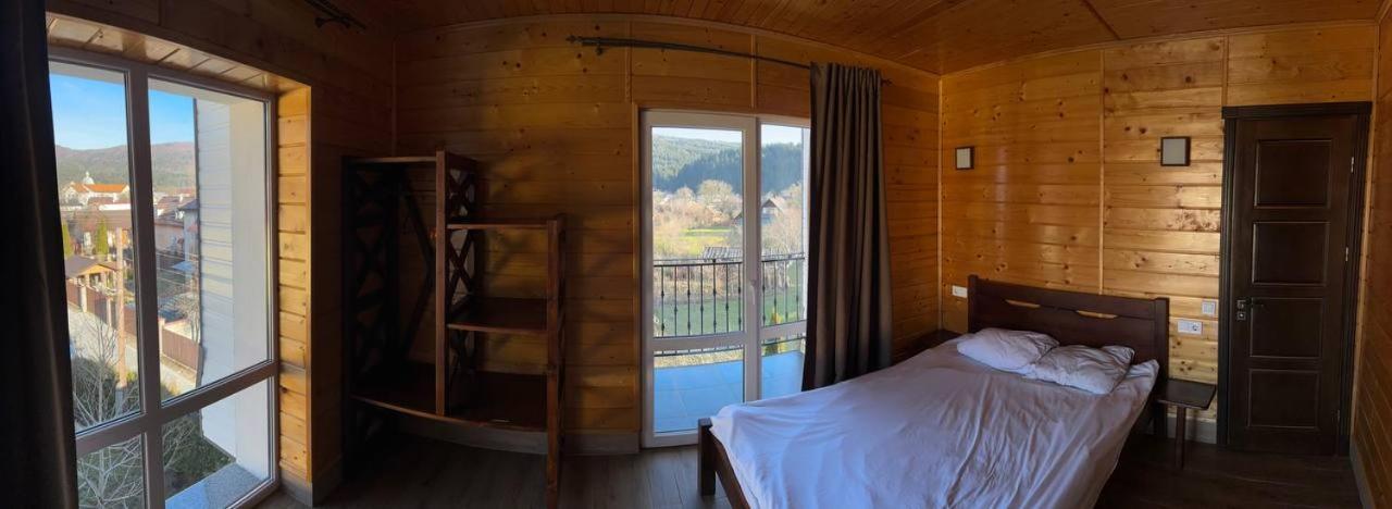 Гірка Hotel Сколе Екстериор снимка