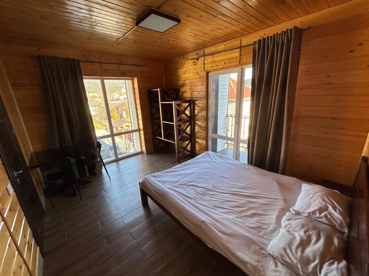 Гірка Hotel Сколе Екстериор снимка